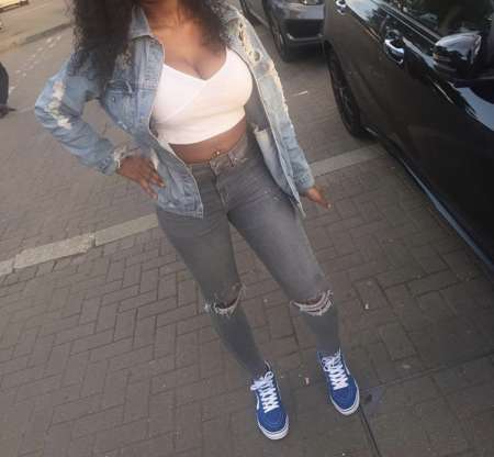 Belle black propose diff�rents types de massages