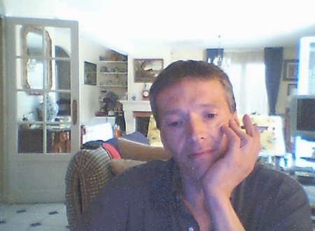 Cherche une partenaire de jeux pour cette d'été.