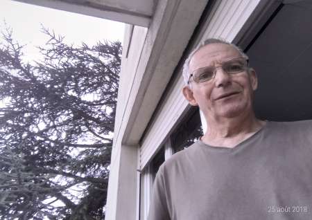 homme grisonnant pour jeunes femmes 