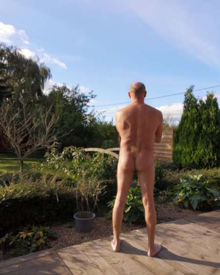 D�tendez-vous, massages naturistes!! 