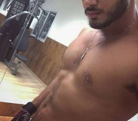 Rebeu boss cherche mzuf ou poto pour soir�e q