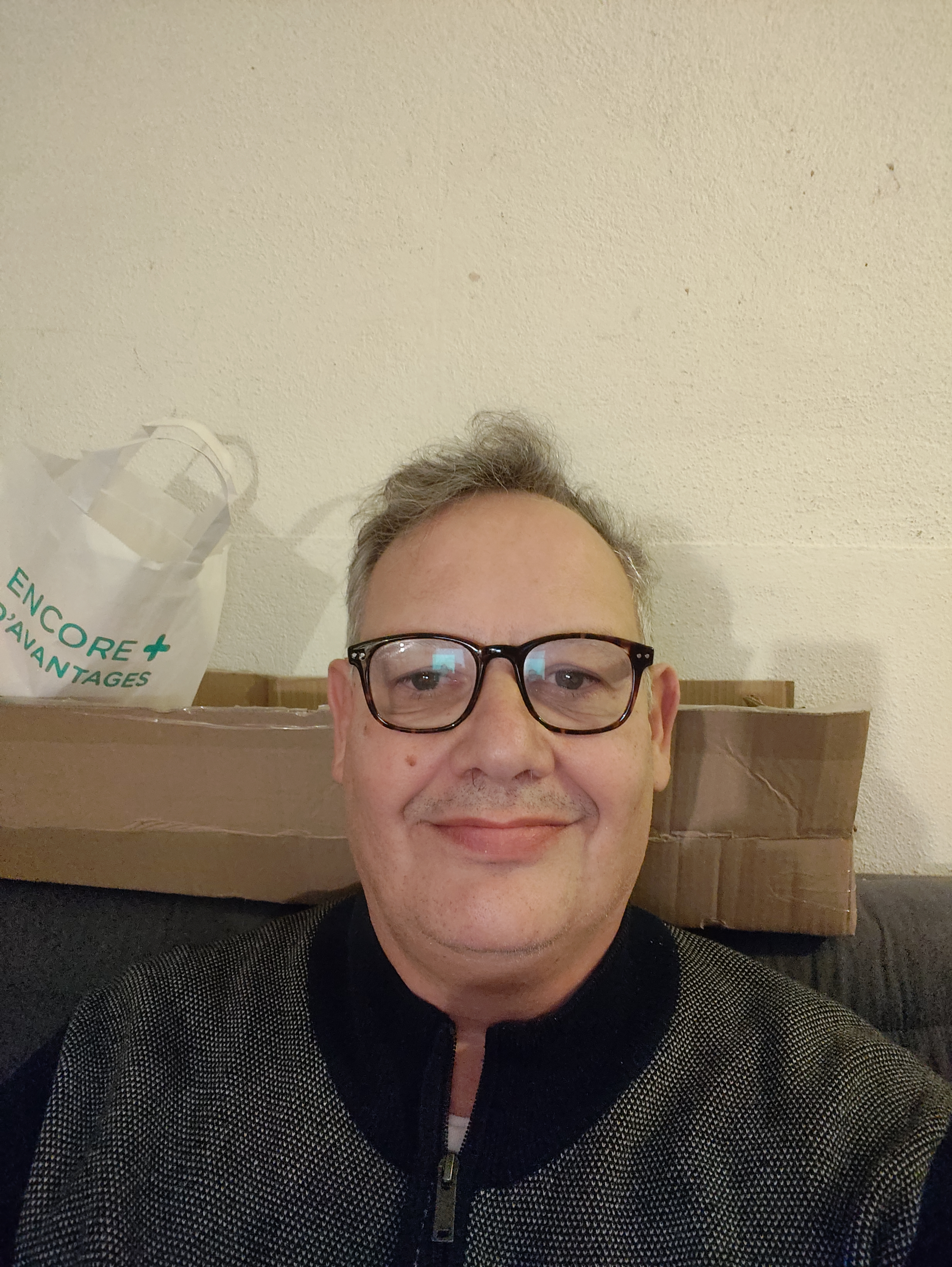  cherche � fr�quenter une femme sympathique