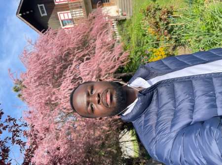 jeune homme discret pour plan sexe sans tabou