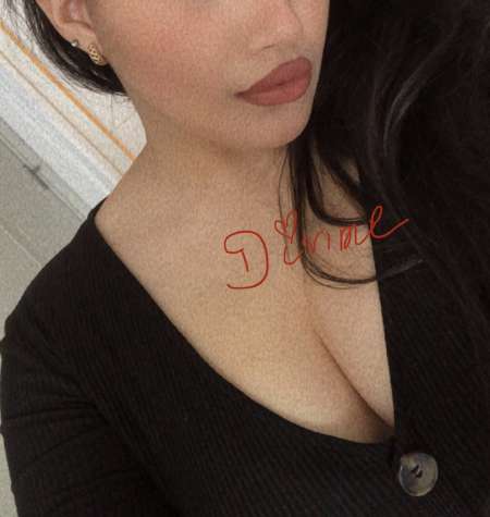 Jeune �tudiante � la recherche d�un homme