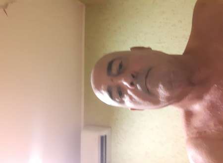 Homme 56ans charmant et tres doux pour plan cul