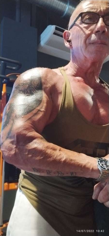 Body propose massage naturiste