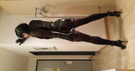 Claudia travestie salope