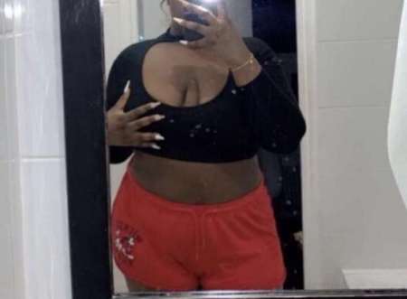 Je vous attends mes b�b�