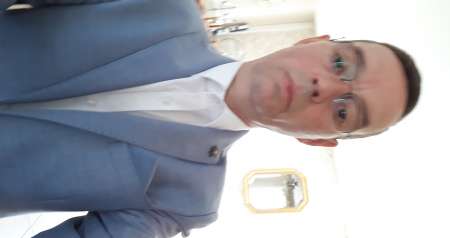 Cherche une femme charmante et f�minine