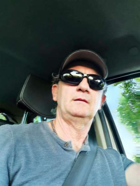 Homme passionn� de cunnilingus cherche femme