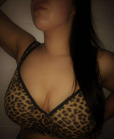 Kym la belle fille d'� c�t�.....