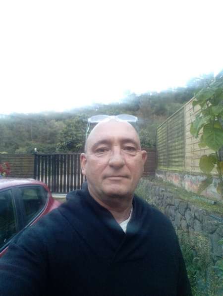 Distingu�, courtois et tr�s d�licat