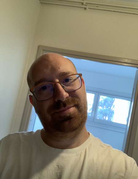 Je suis exhib, je cherche une dominatrice virtuel