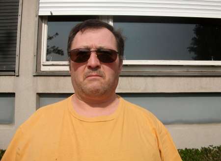 CHERCHE FEMME RO?DE OU TRANS FEMME RONDE