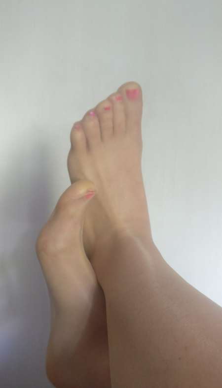 String, mi bas, chaussures portées pour fétichist