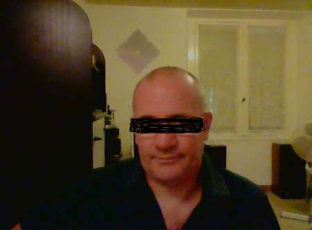 Homme cherche une Femme c�line, ou couple h�t�ro