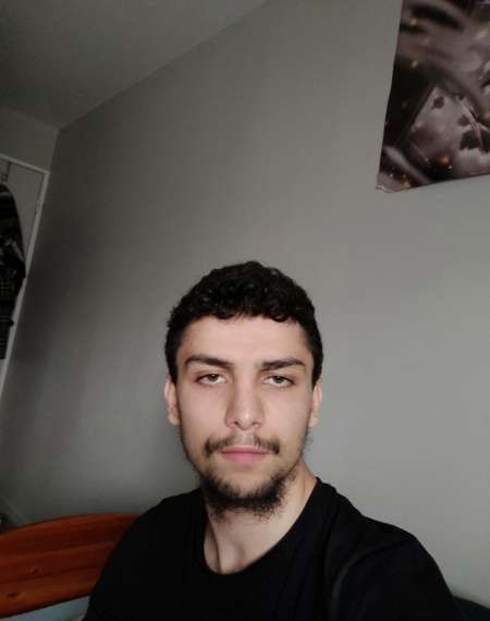 Dominant cherche femme soumise(no trav , no trans)