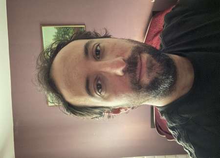 Chercher jeune escorte entre 18 et 25 ans