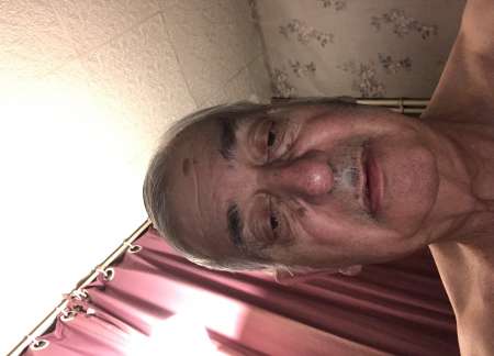 Cherche poitrine g�n�reuse � caresser en douceur