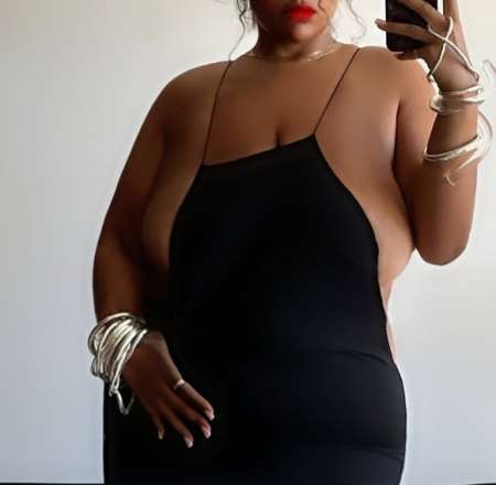 Roxane DE RETOUR sur SAINT-DENIS