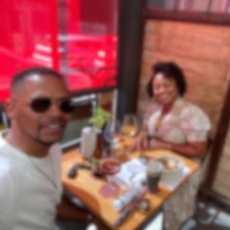 Couple H/F 32/27 cherche couple pour soir�e � 4