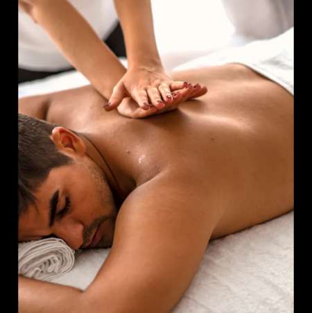 Bonjour je suis masseuse