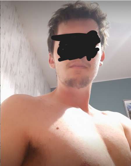 Jeune homme de 22 ans