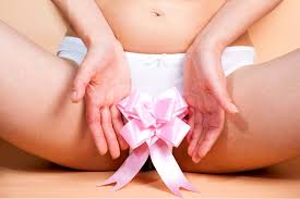 HOMME CH UNIQUEMENT JEUNE FEMME TIMIDE((( VIERGE))