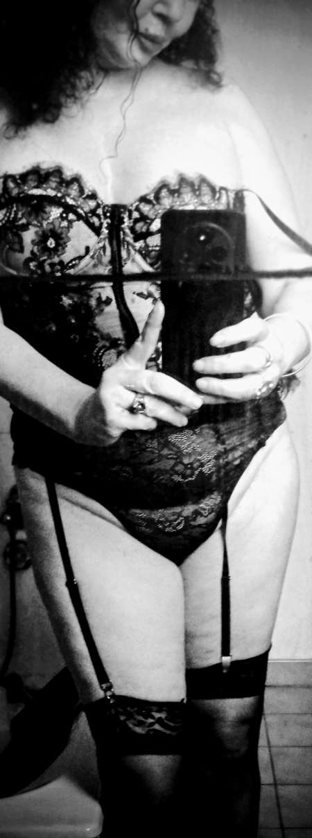 femme girl , accompagn�