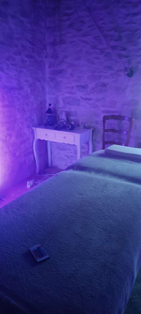 Massage bien-�tre dans espaces chaleureux