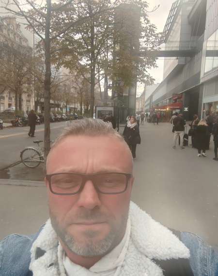 Relation discr�te sans pride de t�te