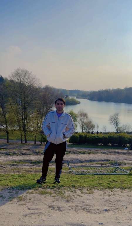 Homme cherche famme je habite � Paris je 30 ans