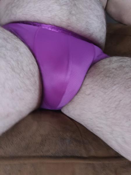 H recherche relation suivie et discrète avec F