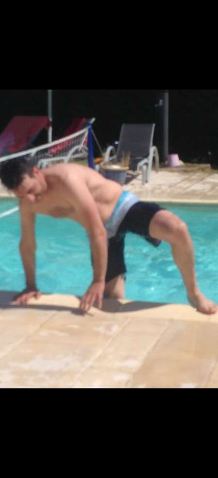 Homme jeune celib pour femme voir couple hétéro