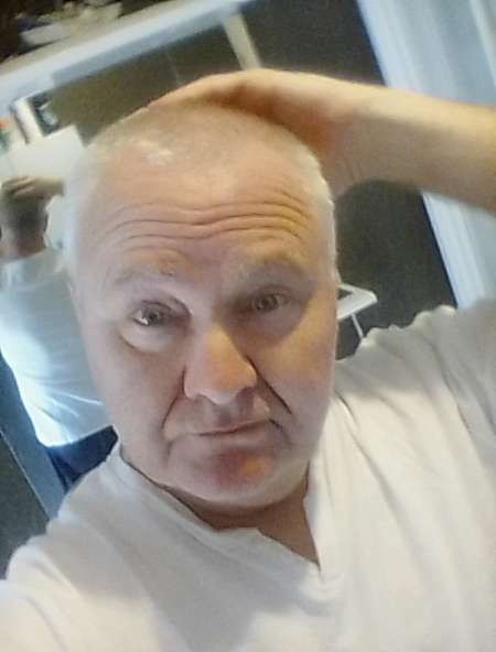 Monsieur respectueux pour jeune fille attitr�e