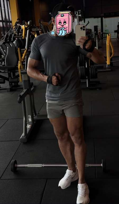 Homme sportif pour massage tantrique (femme)