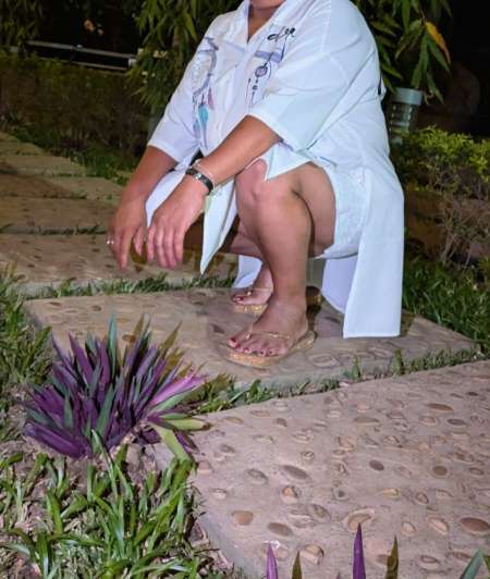 Femme �g� masseuse professionnelle