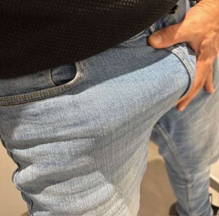 Homme en couple pour complice f�minine discr�te