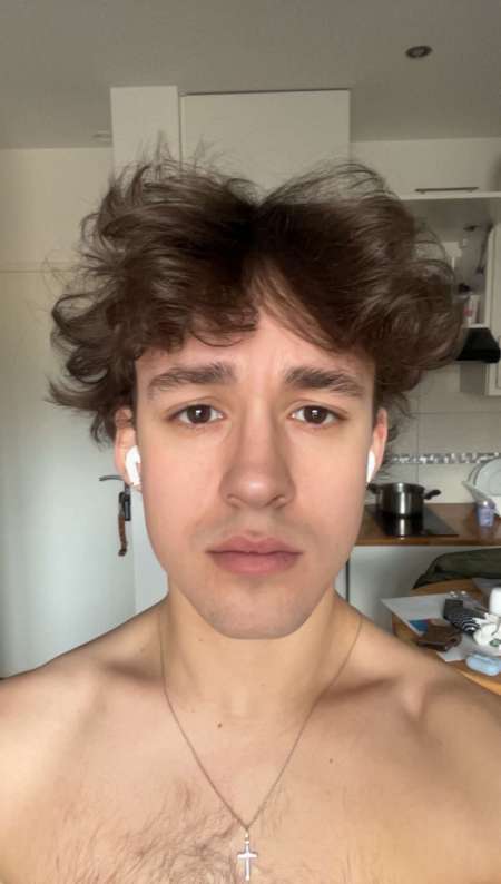 Cherche femme élégante