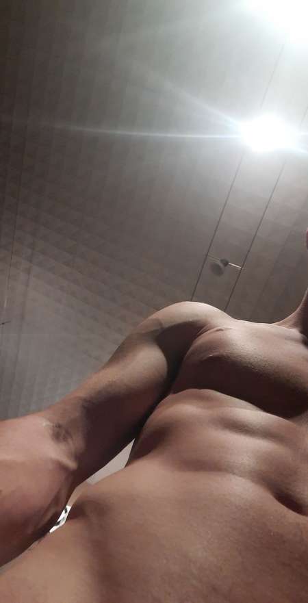 JH de 20 ans cherche des exp�riences