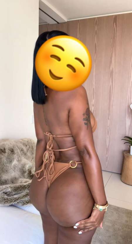 femme negress gros fessier saint Fran�ois