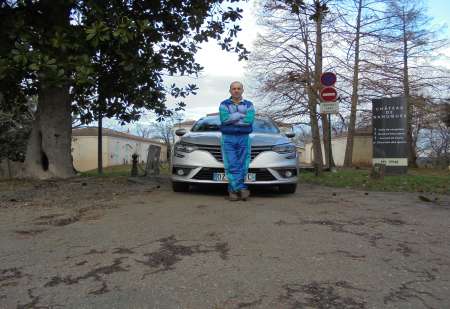 Homme cherche femmes c�libataires