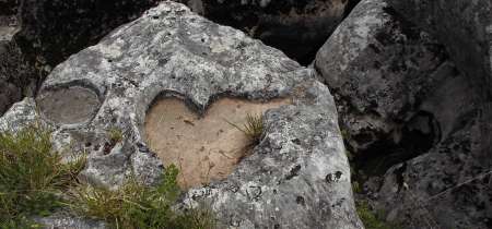 relation �pisodique mais s�rieuse .