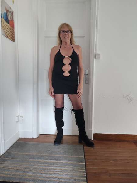 DOMINATION AVEC ELENA