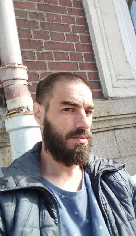 H tr�s actif envie de faire sucer