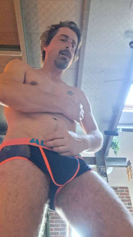 Massage 4 mains ....