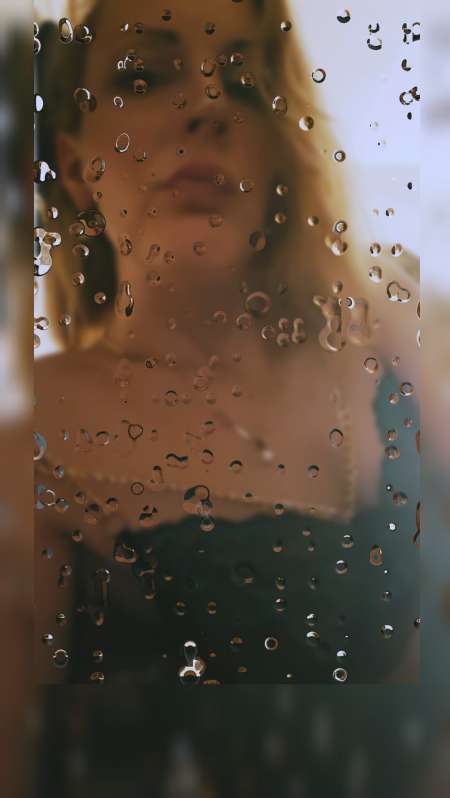 Jolie exhibitionniste