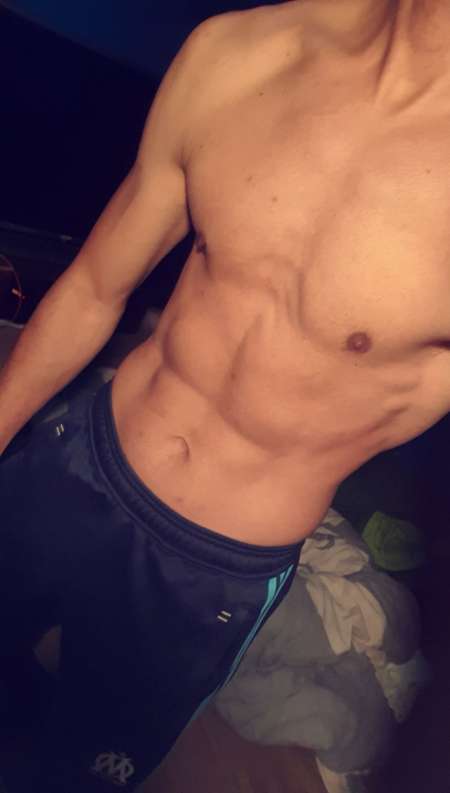 Recherche femme pour branlette ou fellation