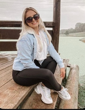 LARISSA PAYMT EN ESPEC