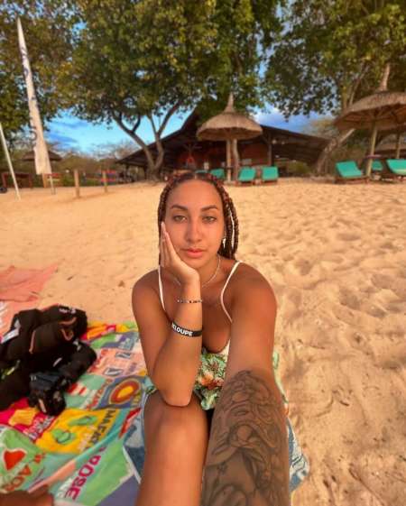 Rencontre s�rieuse avec Ma�va